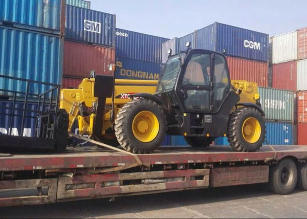 2013-12-25,wheel loader and left fork to Zambia